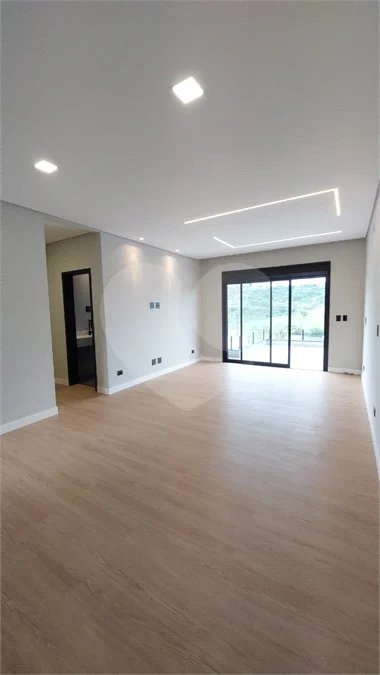 CASA ALTO PADRÃO | 5 SUÍTES | CONDOMÍNIO CLUBE – ATIBAIA