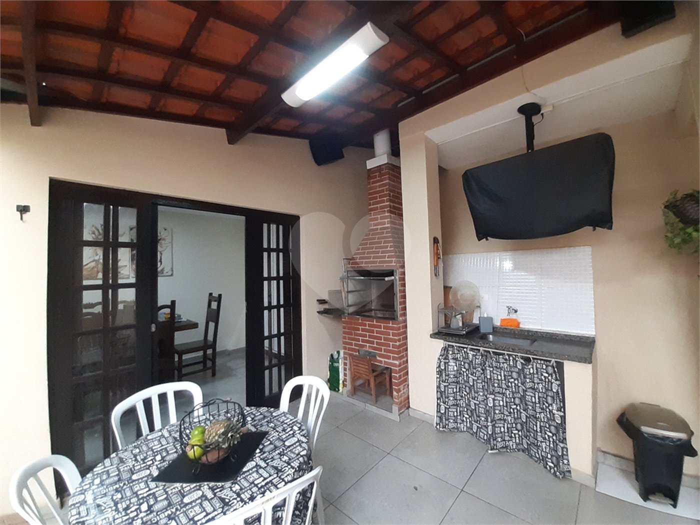 Vende-se: Sobrado de Vila, 2 quartos, Edícula com 1 Suíte, 1 Vaga, Santana!