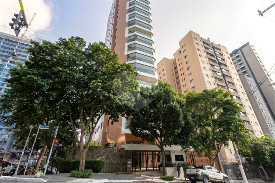 Vila Clementino - Apartamento reformado | 186 m² | 3 suítes | 3 vagas livres