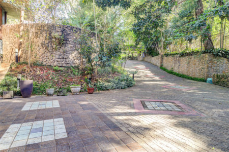 Casa à venda ou para alugar com 4 suítes no condomínio Chácara Flora, São Paulo - SP