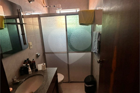 Casa à venda com 3 quartos, sendo 1 suíte, em Vila Boa Vista, São Carlos - SP