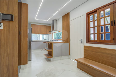 Casa à venda com 4 suítes em Alto da Boa Vista, São Paulo, SP