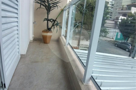 Sobrado à venda na Saúde, 177m² com 3 dormitórios e 2 vagas