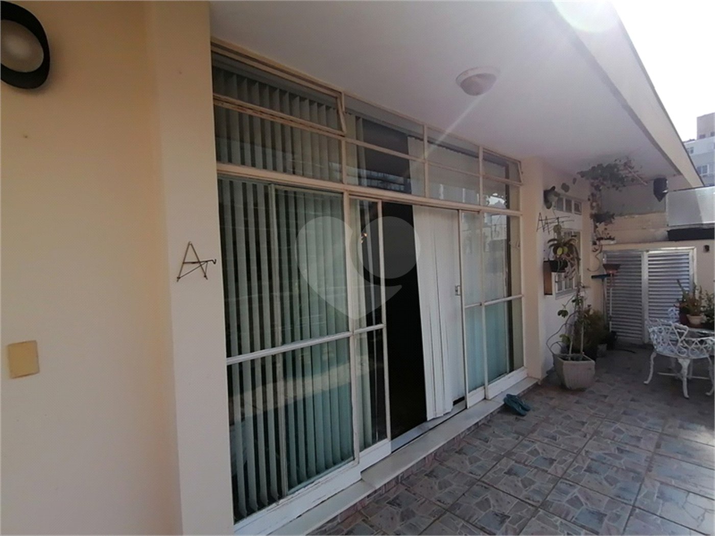 APARTAMENTO COBERTURA Á VENDA COM 200m2 ÍCONE NA BELA VISTA