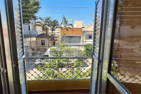 Sobrado à Venda | 120 m² | 3 dormitórios no Bom retiro!