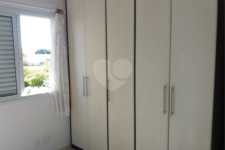 Indaiatuba - Venda - Apartamento no Condomínio Portal das Flores com 64 m², 3 dorms, sendo 2 com armários planejados, , WC social, cozinha planejada e totalmente integrada com a lavanderia, varanda, , 02 vagas de garagem. Excelente localização, a poucos metros do Shopping Polo, mercados, padaria,