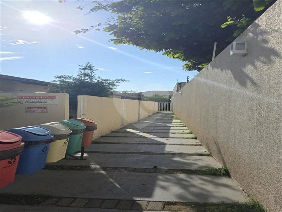 Indaiatuba - Condomínio Grand Ville - Apto mobiliado - Locação - R$ 3.000,00 - condominio - R$ 620,82 - IPTU - R$ 102,83- Apartamento 63m³ - 3 quartos - Apartamento semi mobiliado com ar condicionado - 1 quarto suíte. Inclui cama box Queen e guarda roupa modulado grande. 1 quarto com guarda-roupas.
