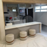 Apartamento com 03 dormitórios com 1 vaga de garagem.