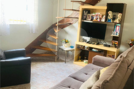 Casa a venda em 66 m2- 2 dormitórios em Vila Regente Feijó