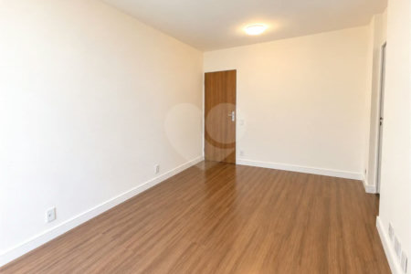 Apartamento de 44 m² com 2 dormitórios, varanda integrada e 1 vaga na Vila Guarani