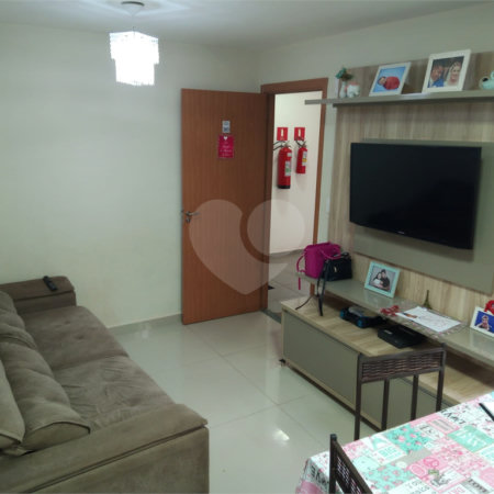 Apartamento no Condomínio Mont Everest.