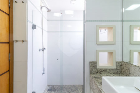 Apartamento para venda no Alto da Moóca, com 178 m², 3 suítes, 3 vagas.