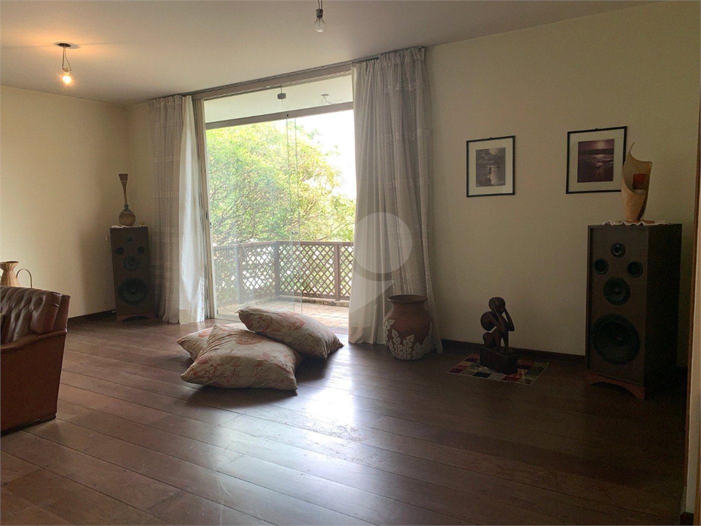 Sobrado à venda com 3 suítes em Tremembé, São Paulo, SP