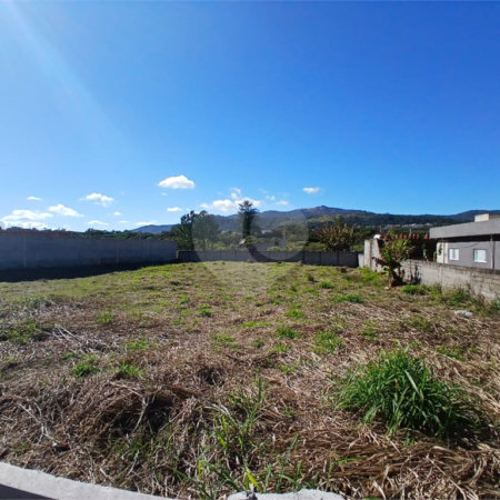 Terreno a venda no Jardim Estância Brasil com 1400m²