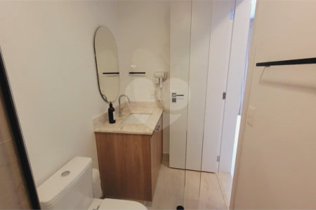 Studio sofisticado, totalmente mobiliado e pronto para morar
