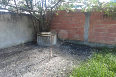 Terreno à venda em condomínio residencial no Serramar – Rio das Ostras, a 5 minutos da praia