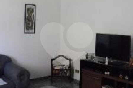 Sobrado Isolado à venda na Saúde- 160 m2 - 3 Suites/2 Vagas na garagem