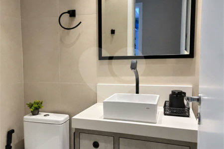 Apartamento reformado de 92 m² no Baeta Neves, com 2 dormitórios, 1 suíte, sala ampliada, área gourmet, 2 vagas, planejados e lazer completo.
