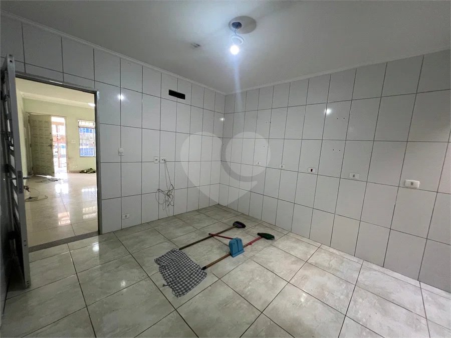 Casa 2 dormitórios na Vila Santa Catarina