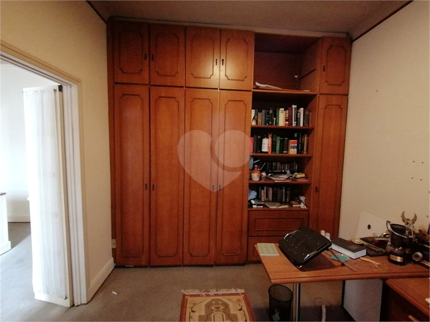 CASA À VENDA NA VILA MARIANA, 280m2, 5Q, 2 VAGAS DE GARAGEM.