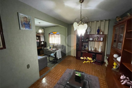 Duas casas para venda no mesmo terreno na Vila Celina