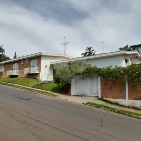 Casa Imponente à Venda no Bairro Santa Mônica – São Carlos