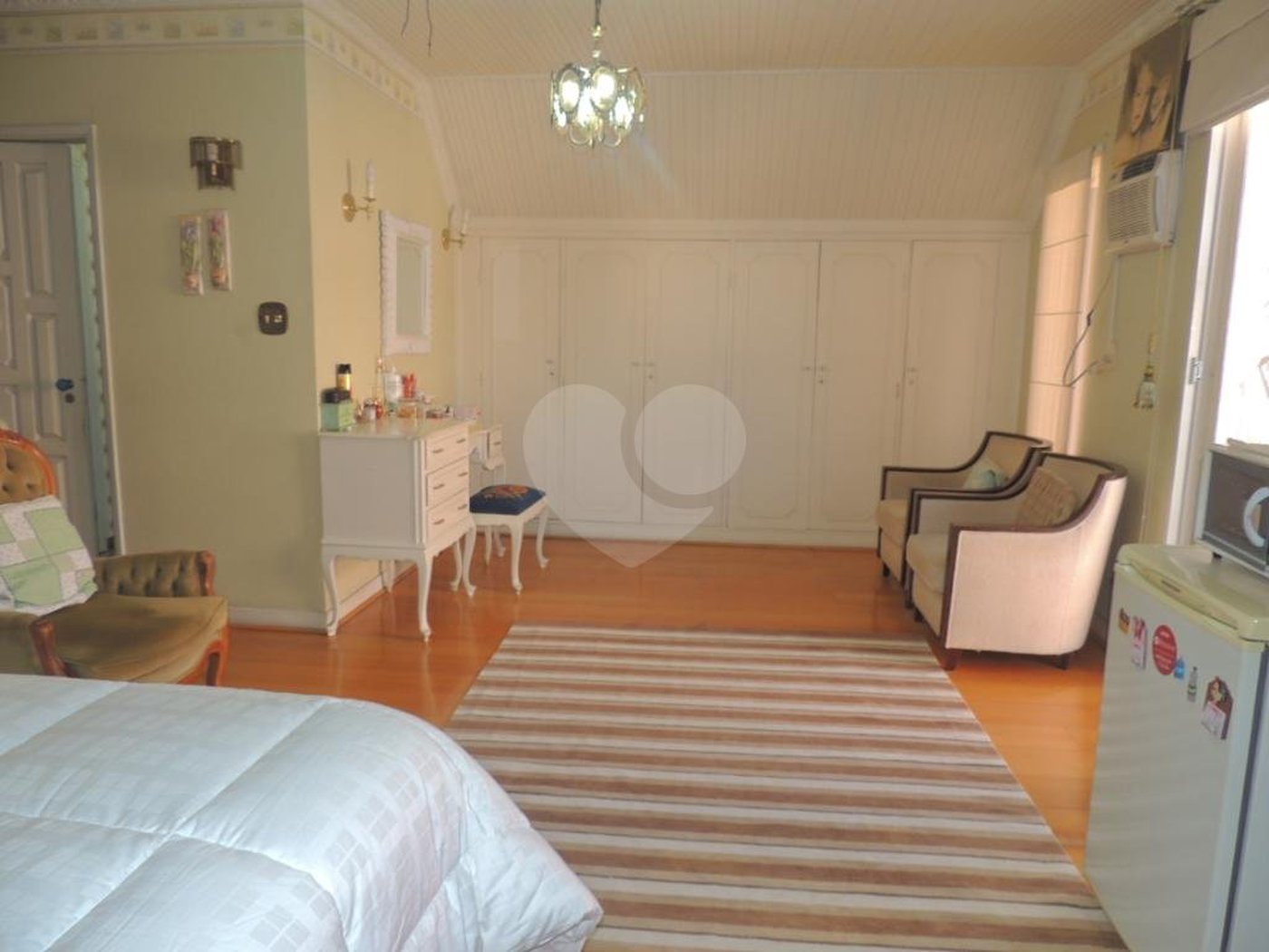 Casa de Vila à venda com 4 quartos, sendo 3 suítes, em Brooklin Velho, São Paulo, SP
