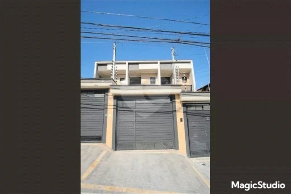 Sobrado novo, com 3 suítes, 2 vagas, à venda na Penha
