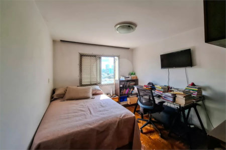 Apartamento de 117m2 com 3 dormitórios e 1 vaga na Vila Mariana