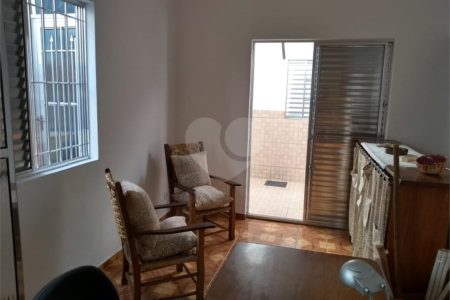 Casa Térrea à venda ou para alugar com 4 quartos, sendo 1 suíte, em Jardim Aeroporto, São Paulo, SP