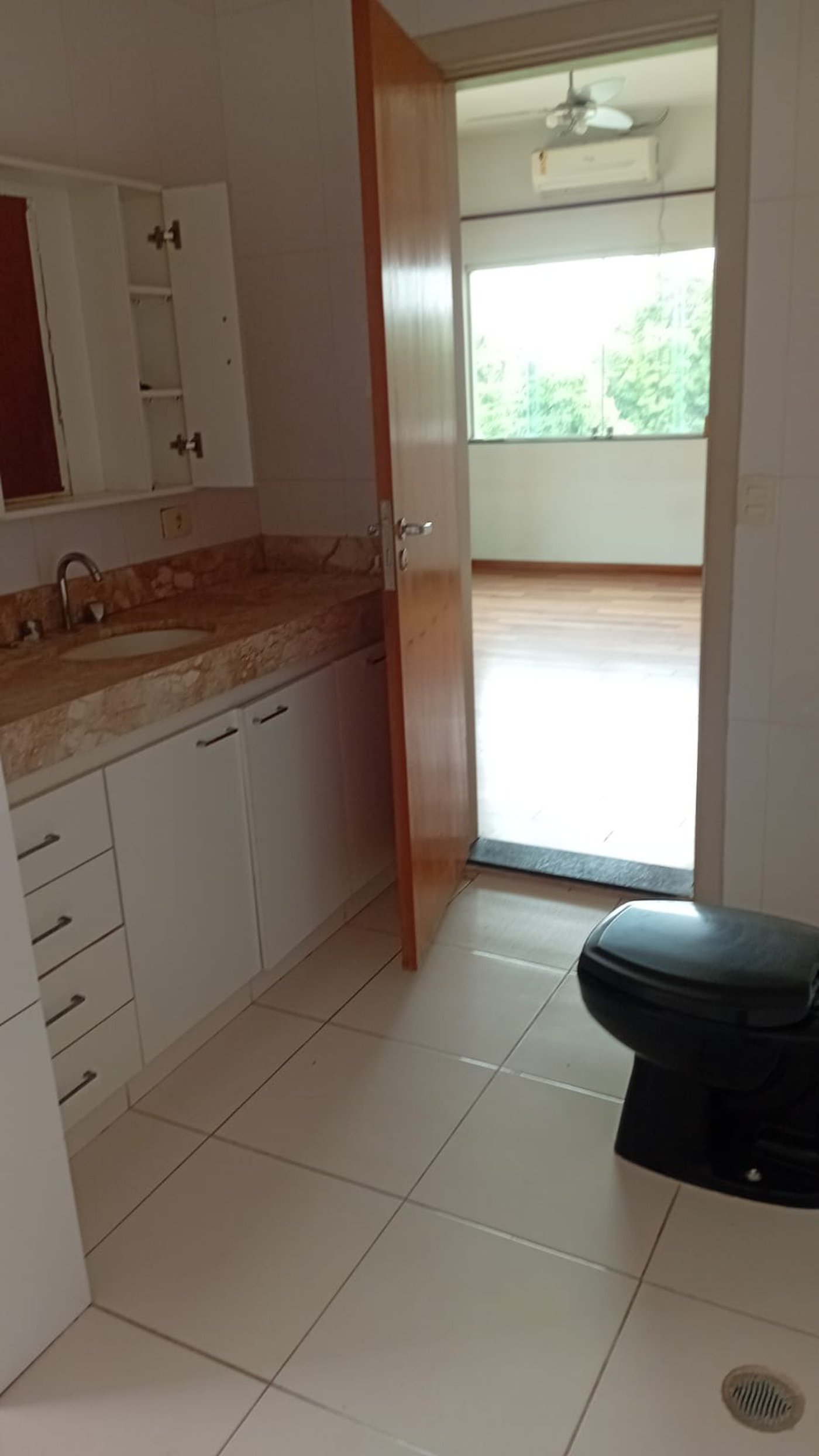 Sobrado residencial/comercial para alugar com 4 quartos, sendo 1 suíte, em Parque Ipê, São Paulo - SP