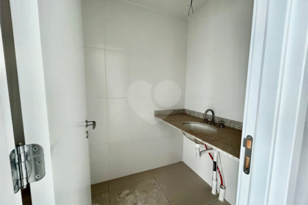 Apartamento à venda com 3 suítes em Vila Olímpia, São Paulo, SP