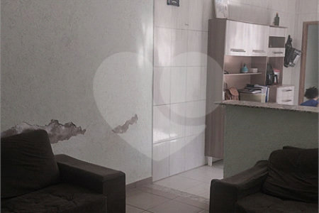 Casa no Jardim Embaré 2 dormitórios 250m@ de terreno
