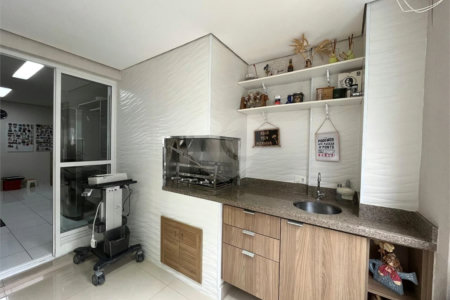 Apartamento á venda com 200m² - Bosque da Saúde