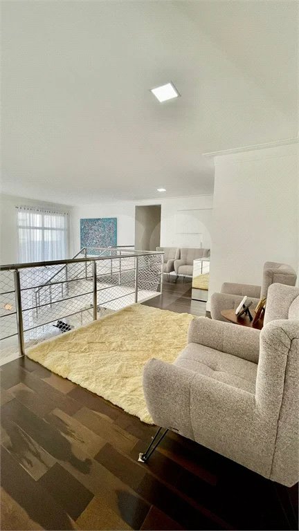 Belíssima casa à venda com 700 m² no Condomínio Tamboré, em Alphaville!!!