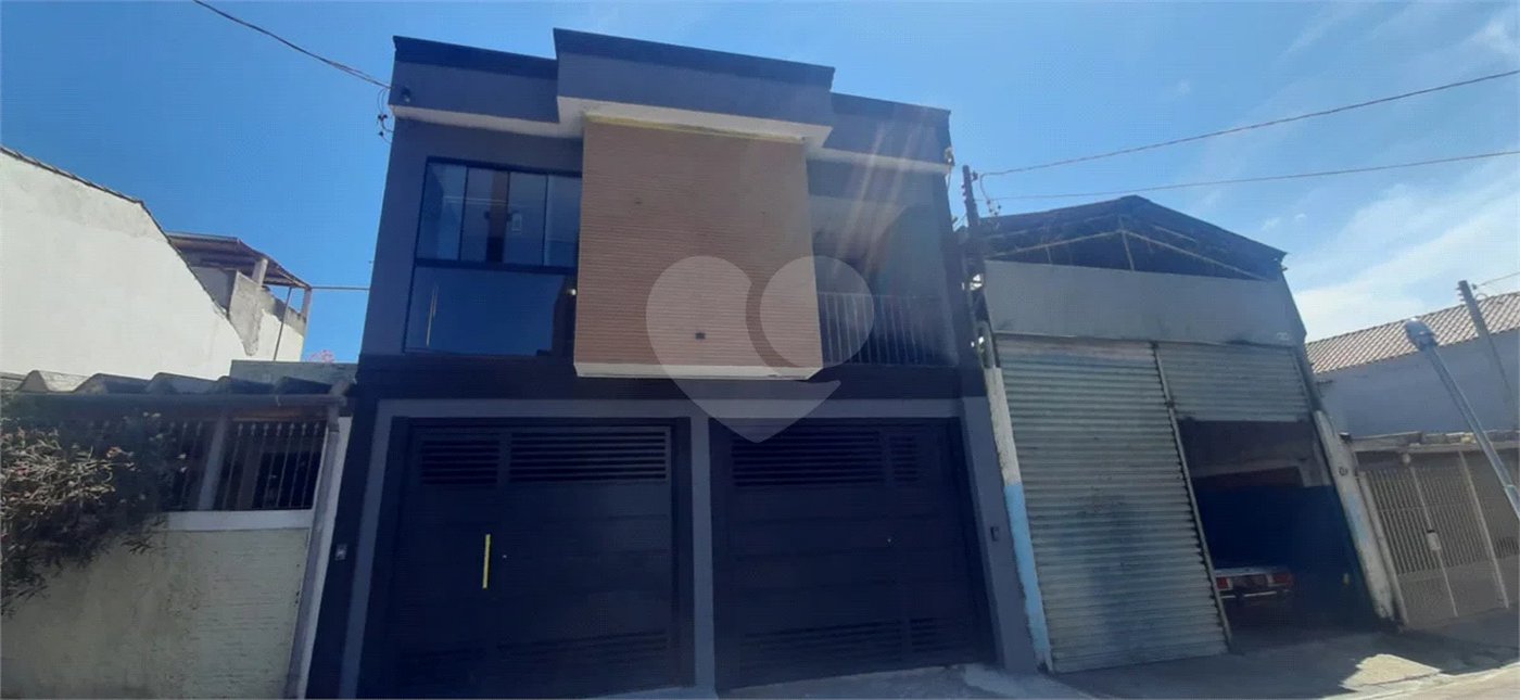 Sobrado novo com 2 suítes e ótima localização na Vila Mazzei, apenas 10 minutos do metrô Shopping Tucuruvi !