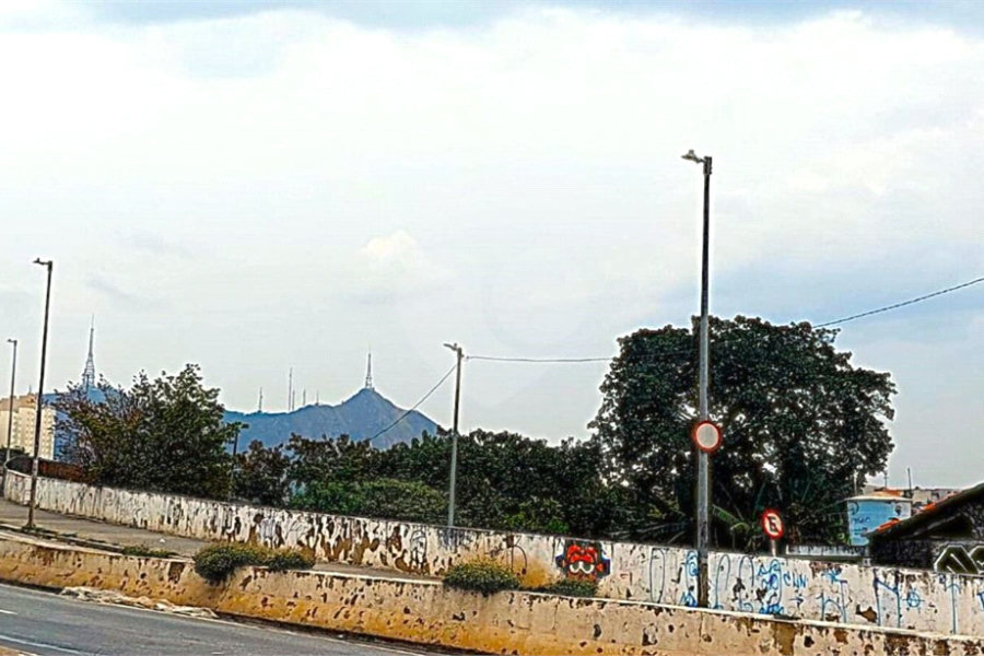 Sobrado a venda em Condominio fechado 80m 02 dormitórios 01 vaga
