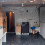 Sobrado de 284m2 na Saúde com 4 dorms, 1 suíte, 3 banheiros, 4 vagas. Estuda permuta.