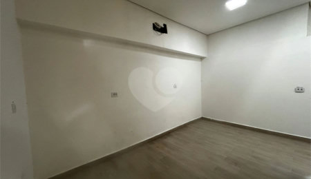 Sobrado à venda ou para alugar com 3 quartos em Higienópolis, São Paulo, SP