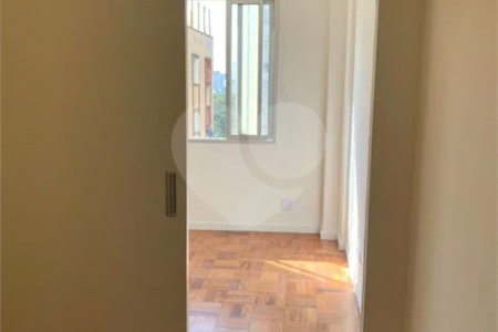 Apartamento á venda no Centro de São Paulo de 26m² com 1 dormitório
