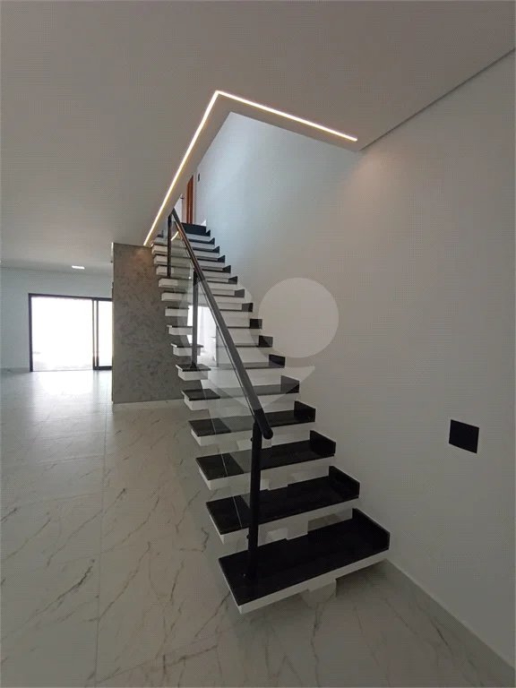 Casa com 155m² , 3 dormitórios , sendo 1 suíte , 4 vagas , à venda no Parque das Nações em Santo André.