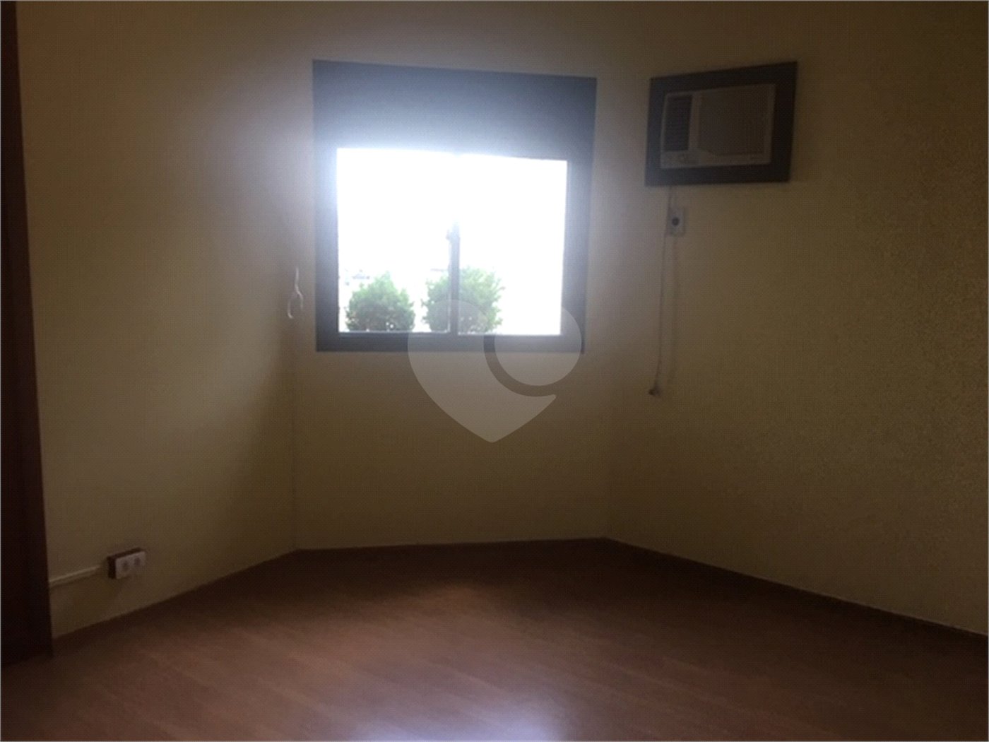 Apartamento para alugar com 3 quartos, sendo 1 suíte, em Brooklin, São Paulo, SP