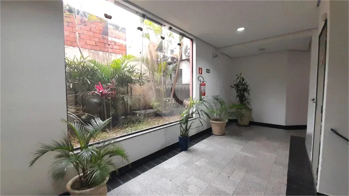**SALA COMERCIAL DE 80 M² NO BAETA NEVES | EXCELENTE CUSTO-BENEFÍCIO E LOCALIZAÇÃO ESTRATÉGICA**