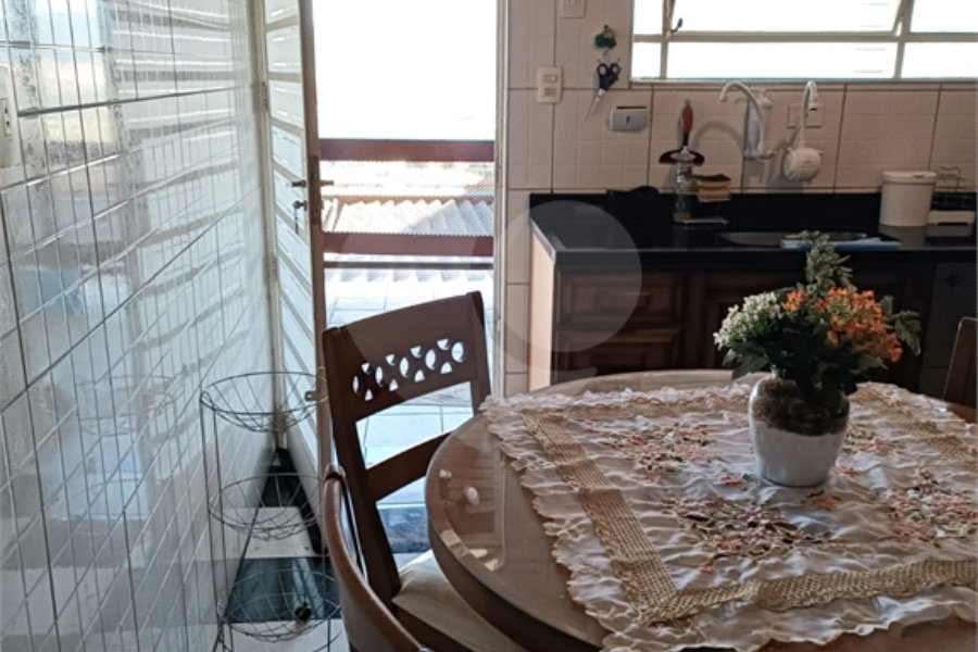 Sobrado com 4 Quartos e 4 banheiros à Venda -337 m² por R$ 850.,000 -- Jardim Vivan,-Jaraguá, São Paulo - SP