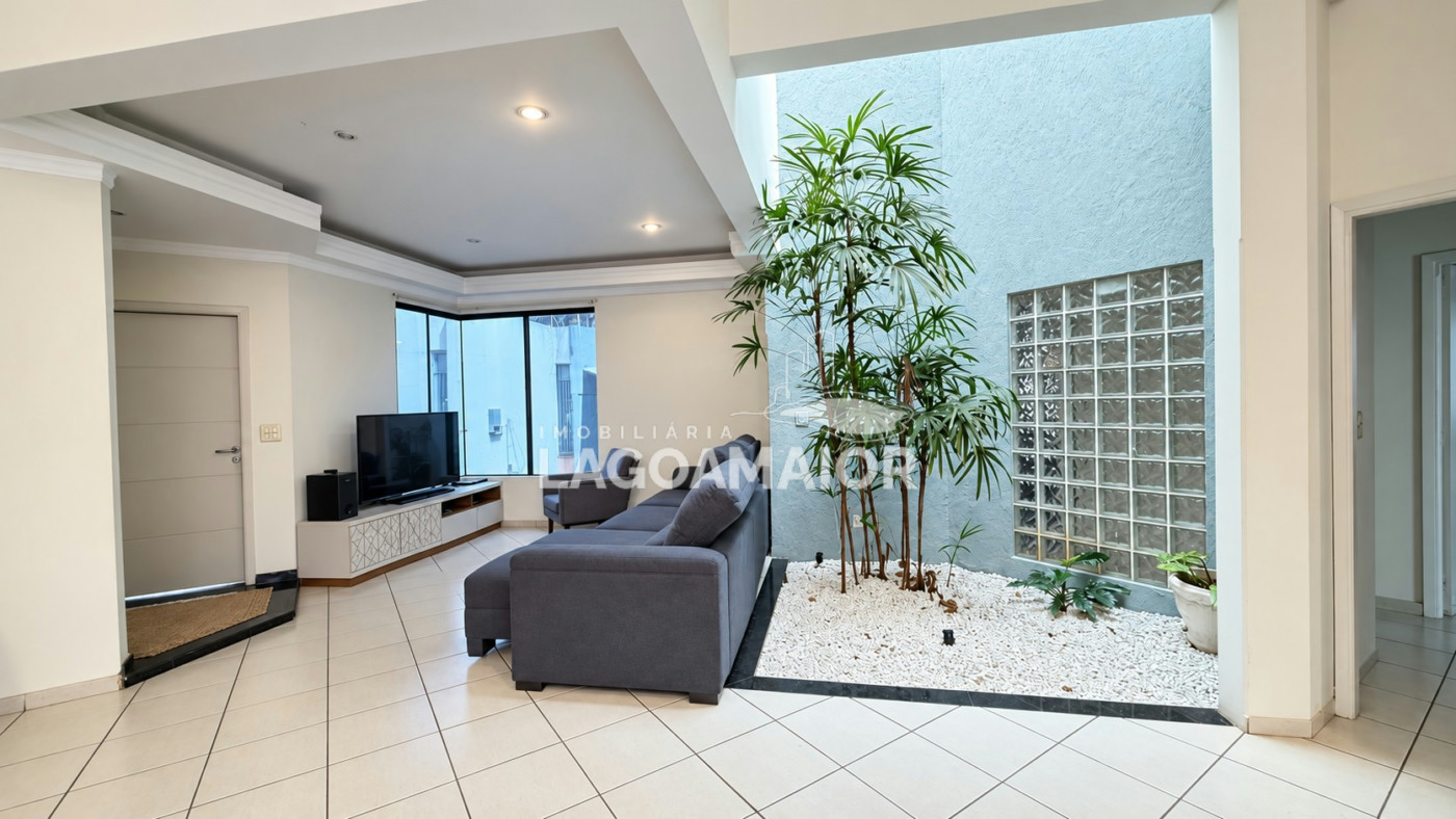 Casa à venda com 4 quartos, sendo 4 suítes, em Jardim Alvorada, Três Lagoas - MS