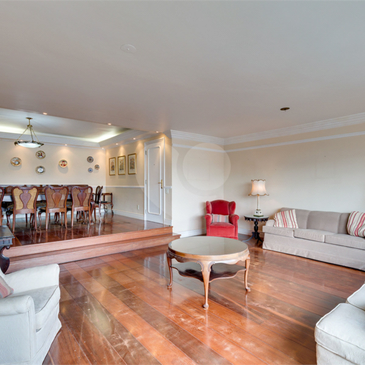 Apartamento à venda com 3 suítes em Real Parque, São Paulo, SP