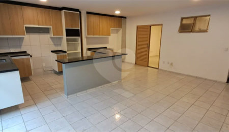 Casa à venda com 3 quartos, sendo 1 suíte,  em Vila Cintra, Mogi das Cruzes, SP