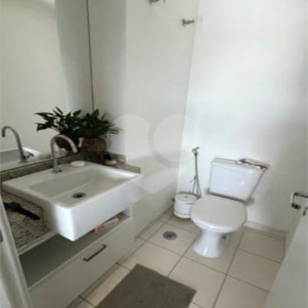Apartamento Duplex com 1 Quarto e 2 Banheiros á Venda 60m² em Bela Vista - SP.