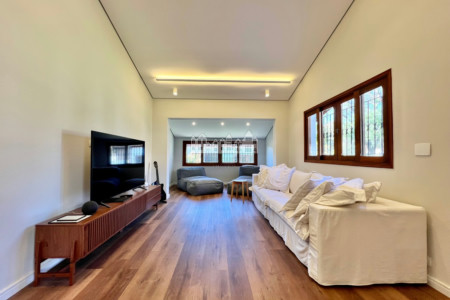 Casa Térrea à venda com 5 quartos, sendo 3 suítes, em Vila Esperia Ou Giglio, Atibaia, SP