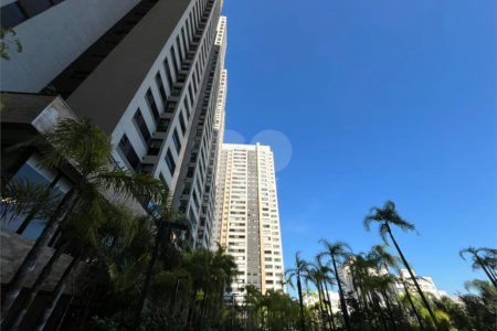 Apartamento no Brás repleto de lazer com 50 m² com 2 dormitórios e 1 vaga, Estuda Permuta